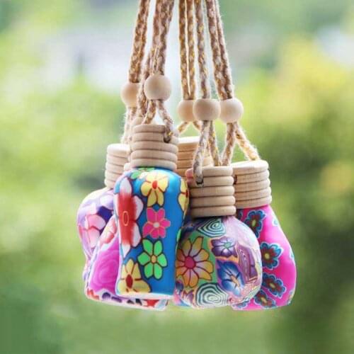 1 Pcs Mini Portable Empty Glass Perfume Essential Oil Bottle Roll on Roller Soft Clay Random Durable Easy to Carry Makeup Tools