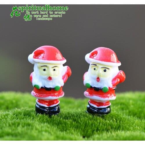 2pcs/set Christmas Miniature Santa Claus Gift Train Terrarium Figurines Fairy Garden Decor Snow Landscape Model