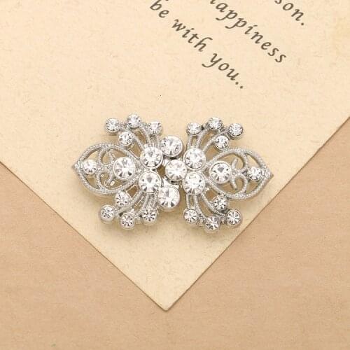 1 Pair New 8 Colors Alloy Sweater Clip Womens Wild Clothing Cardigan Connection Buckle Accessories