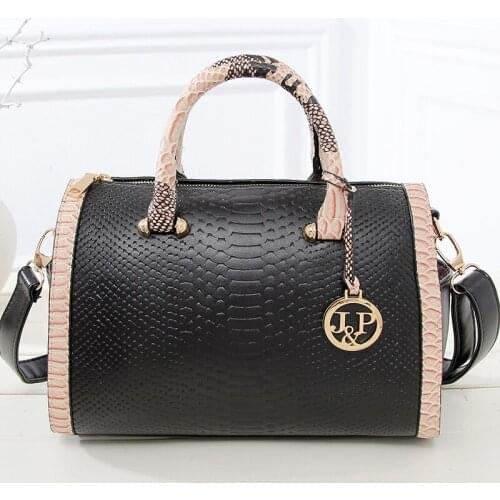 Snake Womens Handbags Luxury Design Lady Messenger Bag Female Shopper Shoulder Bag New Black Party Bags for women 2019 Discount