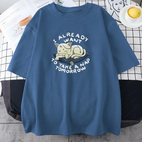 Cat Playing With A Mouse On Its Stomach Printed Womans T-Shirts Fashion T Shirts High Quality Top 2021 Summer T Shirt WomenS