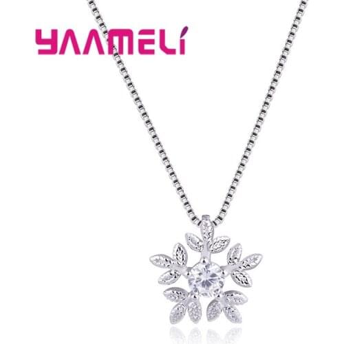 Sweet Romantic Ladies Necklace Chain Necklace Snake Chain Plant Leaf Pattern Fashion Jewelry Womens Accessories