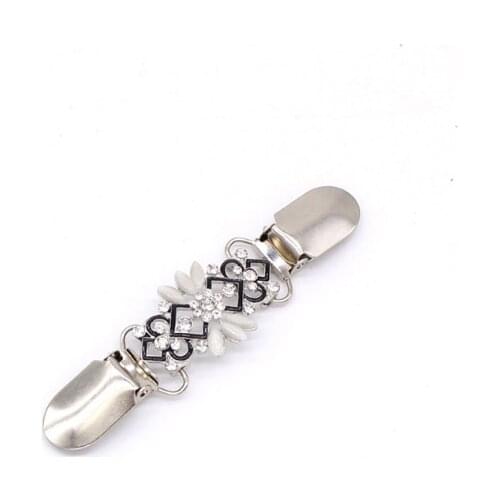 1pcs Vintage Cardigan Clip Sweater Woman Shawl Blouse Shirt Collar Pin Brooch Duck-mouth Metal Clips Silver Gold Alloy Buckle