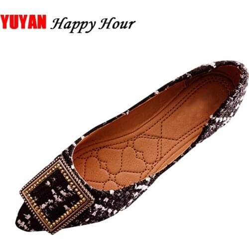 YUYAN HAPPY HOUR Women's Moccasins
