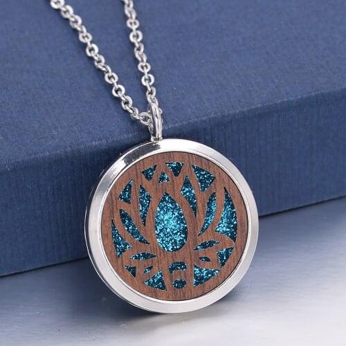 1pc New Fashion Hollow Lotus Flower Locket Wooden Perfume Pendant Jewelry Aroma Fragrance Essential Oil Diffuser Locket Necklace