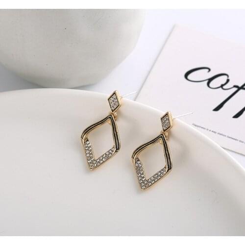 Punk Fashion Earrings New Temperament Earrings Cold Wind Crystal Geometric Personality Earrings Womens Wholesale