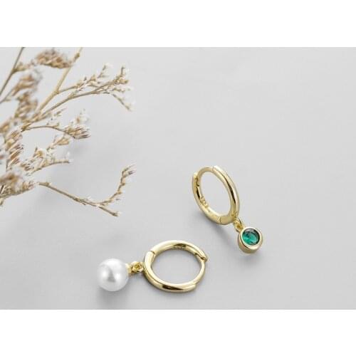 Simple Style Small Hoop Earrings For Women Tiny Pearls Green Zirconia Asymmetric Thin Huggies Elegant Earring Piercing Jewelry