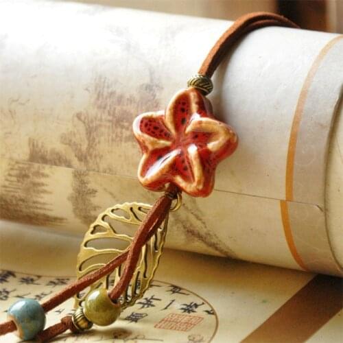 Hollow Leaf Leather Necklaces Women Star Flower Pendants Ceramic Beads Choker PU Cord Chain Fashion Jewelry Accessories
