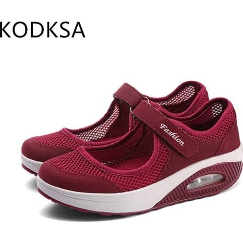 2021 Sneakers Female Flat Soft Comfortable Fashion Lightweight Pumps Shoes Joker Slip-on Super Light Casual Vulcanize Shoes