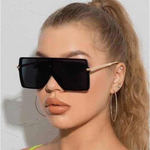 New Luxury Vintage Oversized Sunglasses Women Metal Legs Black Square Sun Glasses Female Gradient Rimless Retro Points Oculos