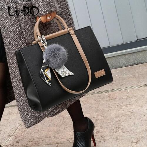 LUCDO Luxury Women Bag high quality Leather Handbags Big Tote fashion Lady Hand Bags With Hair Ball Female Messenger Bag