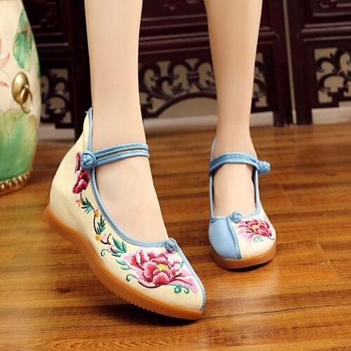 Retro Ladies Canvas Old Beijing Embroidery Platform Sneakers Pointed Toe Comfortable Women Casual Ankle Strap Embroidered Shoes