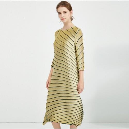 The latest Miyake 2020 Spring Striped Print Dress High waist Irregular Dress Women Golden glow plus size snake dress sleeve 5173