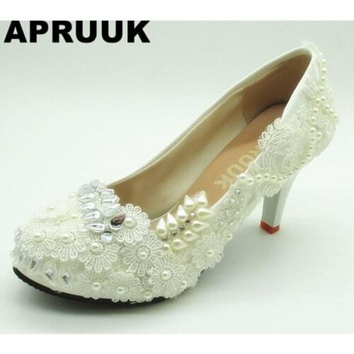 Fashion new design 2018 women wedding shoes white with ivory pearls rhinestones brial pump shoe female wedding shoes IN STOCK