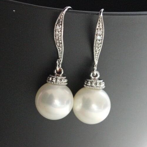 Fashion Temperament Simple and Versatile Pearl Earrings Women European and American Prom Party Ear Jewelry