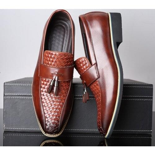 2021 Big Size 38-48 Men Brogue British Oxford Dress Shoes Male Gentleman PU Leather Footwear Flats Tassel Men Loafers