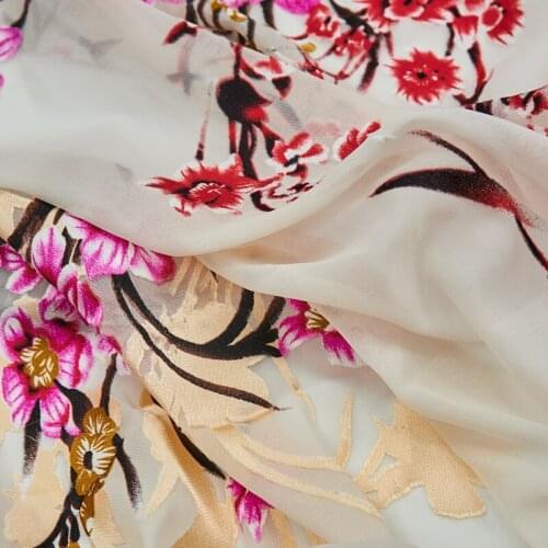 Pink Flowers On White Burnt-Out Velvet Fabric For Dress Telas Por Metro Tissus Au MÈTre Ткань Для Шитья Одежды Sewing Tecido Diy