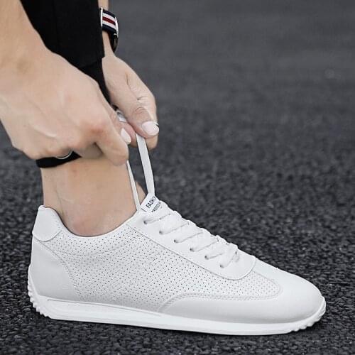 2021 new couple Casual Shoes Summer Breathable Sock Shoes Slip On Walking Shoes Outdoor