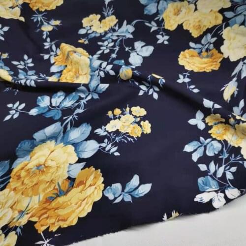 Printed Polyester Fabric Autumn and Winter Womens Fashion Dress Trousers Crepe Fabric Floral Printed