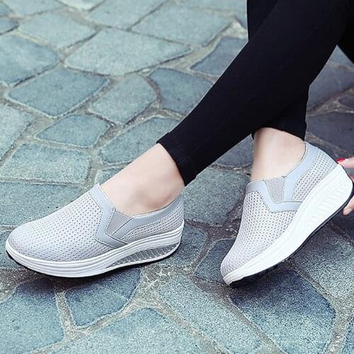Zapatos de mujer 2021 summer breathable wedges slip-on shoes woman fashion PU comfortable casual shoes women sneakers plus size