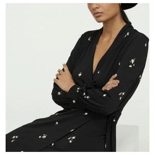 Elegant Floral Long Sleeve Puffy Belted Wrap Chiffon Stretch Dress Effortless Chic Deep V-Neck Black Crepe Jersey Midi Robe Gown