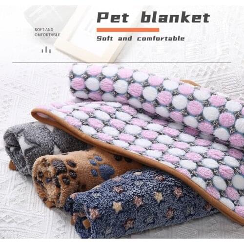 Soft and Fluffy High Quality Fluffy Cute Star Printing Pet Mat Warm and Comfortable Pet Blanket for Dogs and Cats Pet Supplies
