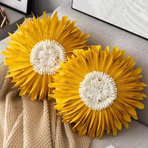 Round Shape 3D Sunflower Luxury Throw Pillow Covers Fashoinal Decorative Cushion Case Flower Pillow Shell for Sofa Bedroom