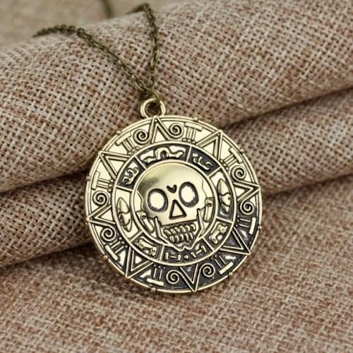 Fashion Punk Rock Vintage Metal Skeleton Coin Necklace European Women Men Personality Pendant Necklace Friendship Halloween Gift