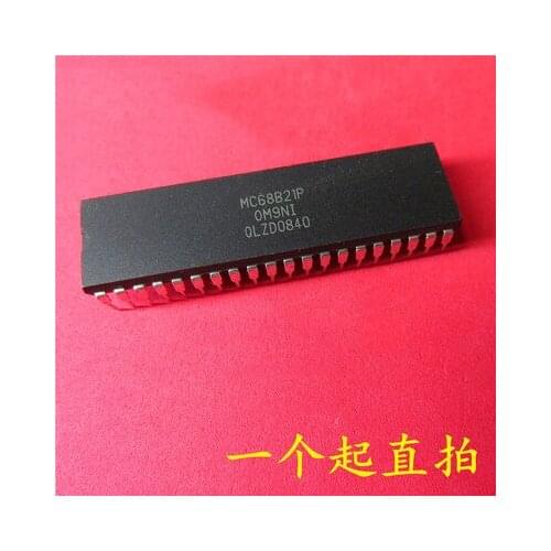 10pcs/lot MC68B21CP EF68B21P MC68B21 EF68B21 DIP-40 In Stock