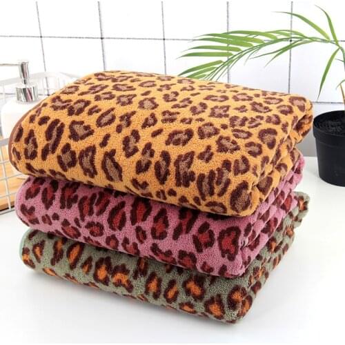 Leopard pattern Fleece Bath Towel 70*140cm Thick Water Absorbent Household Adult Bath Towels Soft Beach Towel Childrens Blanket