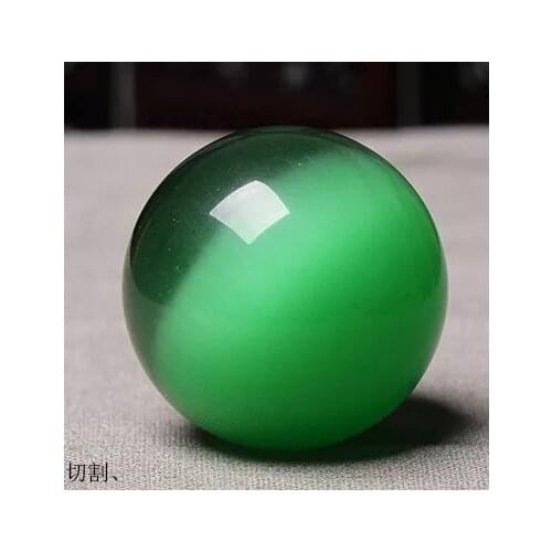Natural beautiful green cat eye ball family decoration is a good choice
