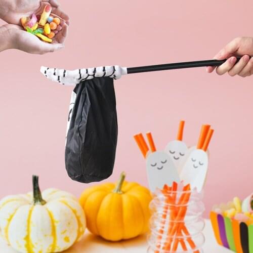 Pumpkin Bag Palm Trick Bag 2 Colors Funny Fearful Palm Pumpkin Bag Creative Plastic Halloween Props Scary Polyester Candy Bag