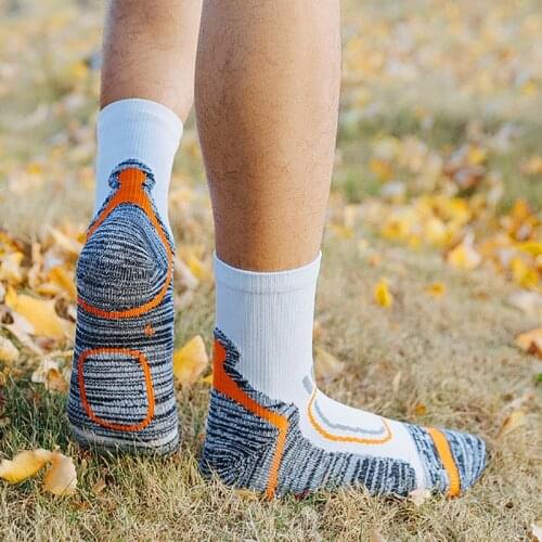 USHINE Outdoor trekking socks sports basketball socks non-slip bicycle socks winter climbing thermal socks