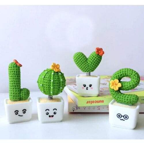 4pcs Creative Simulatie Cactus Vormige Versieringen Decoratieve Bonsai Prop Cactus Decoratie Plant Ingemaakte Auto Decoratie