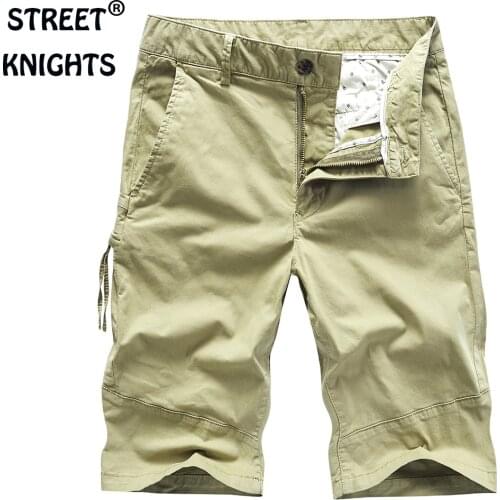 Mens 2021 Summer New Casual Fashion Style Pure Color Leisure Soft Touch Shorts Men 97.5% Cotton Street Knee-Length Beach Shorts