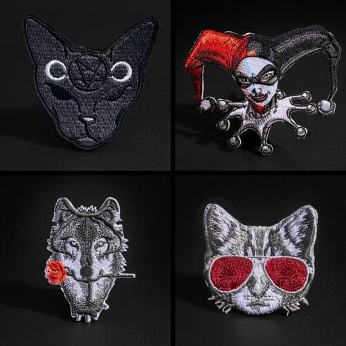 1PCS Fine Wolf Clown head Patches wholesale Black Animal Pokers Rose Wolf Cat Appliques Iron On Clothes Jeans Badges