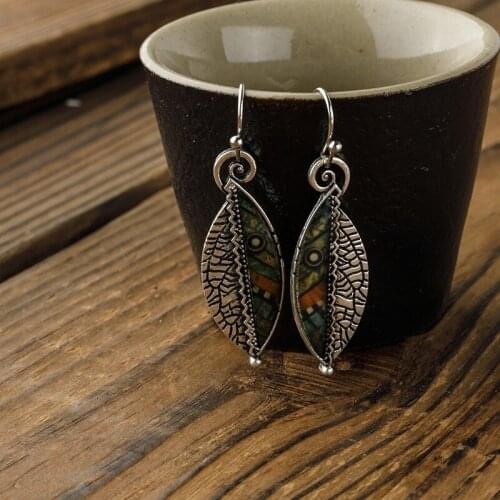 Green Leaves Shape Trendy Earrings for Women Dangle Earrings Girls Fashion Ladys Party Statement Earrings Accessories