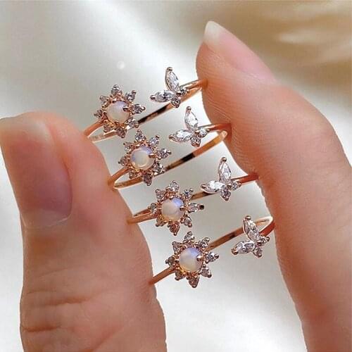 Elegant Sun Flower Rings for Women Dream System Sweet Butterfly Open Female Ring Jewellery Whole Sale Anillos Kpop