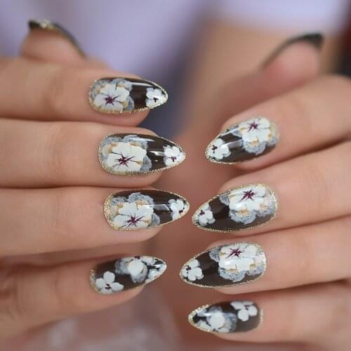 Gorgeous Flower Fake Nails Quality Stiletto Artificial Nails Off White Designed Gold Line Decoration Tips Medium Manicure Tool