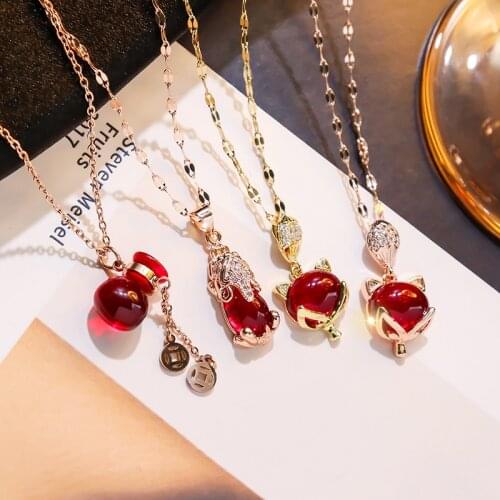 2020 new tide fox pendant necklace female titanium steel colorfast clavicle chain fashion wild party neck chain