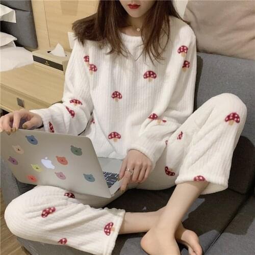 Winter Womens Flannel Pajamas Two-piece Home Loose Comfortable Warm Set Pajamas 2020 New