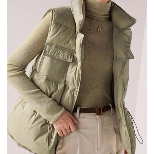 New Ultra Light Down Vest Women Short Vest Windproof Lightweight Warm Waistcoat Female White Duck Down Down Coat Sleeveless Tops