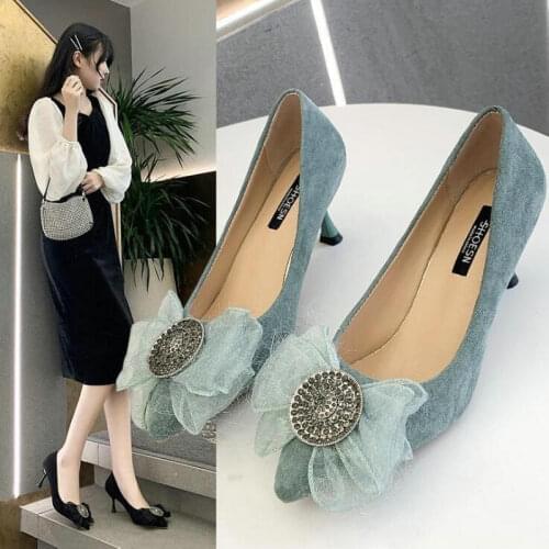 TELEBIAO Suede Pumps