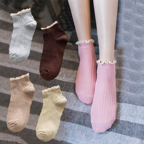 New Fashion Lace Ruffles Sweet Pure Color Cotton Women Socks Lovely Ruffled Edge Princess High Quality Spring Summer Cute Socks