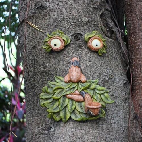 Old Man Tree Hugger Funny Face Sculpture Garden Tree Faces Decor Pipe Smoker Tree Sculpture for Garden Outdoor Yard Art Decor