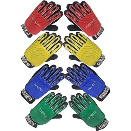 New Design Professional Soccer Goalkeeper Glvoes Latex Finger Protection Adults Football Goalie Gloves