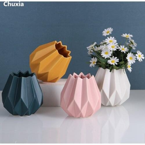 Nordic Ceramic Origami Vase For Home Decoration Living Room Decor Simple Creative Table Porcelain Flower Arrangement