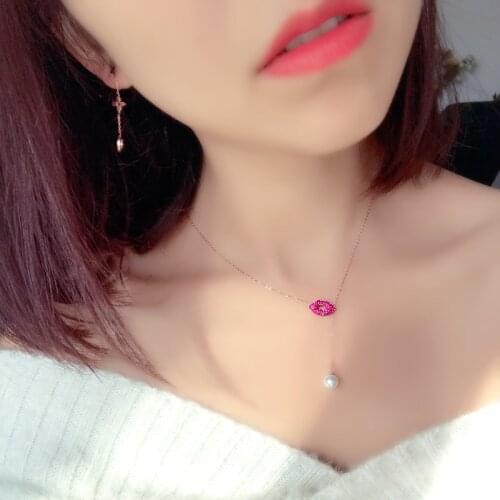 YUN RUO 2018 New Rose Gold Color Fashion Luxury Crystal Lip Pearl Pendant Necklace Titanium Steel Jewelry Woman Gift Never Fade