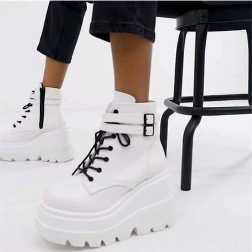 Womens Boots Ankle Boots Luxury Brand New INS Hot Ladies High Platform Boots Fashion High Heels 2020 Party Wedges Shoes Woman