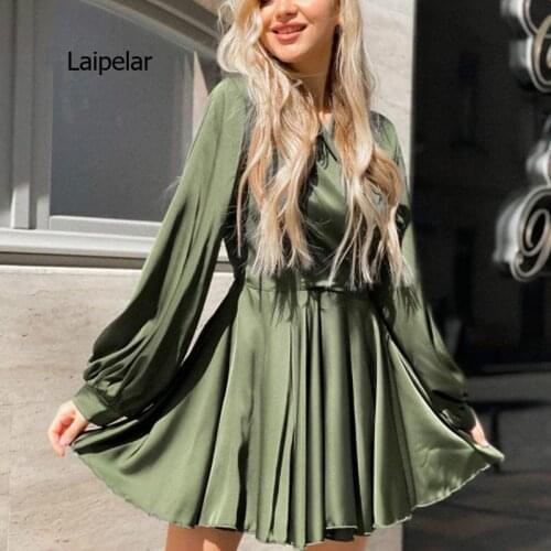 2021 New Autumn Long Sleeve V-Neck Solid Color A-Line Swing Lantern Sleeve Soft Satin Short Dress